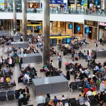 Heathrow Airport staat op de 4e plaats van drukste luchthavens in 2023; benadrukt ETA-verwijdering voor luchthaventransit